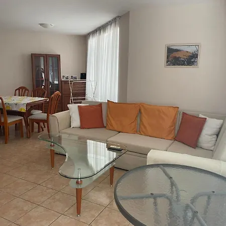 Palm Court A26 Апартаменты Солнечный берег