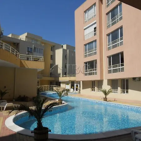 Palm Court A26 * Солнечный берег