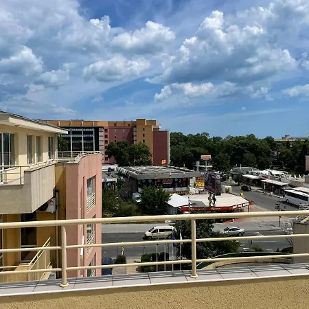 Апартамент Palm Court A26
