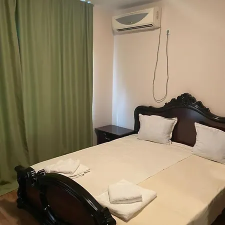 Palm Court A26 Апартамент